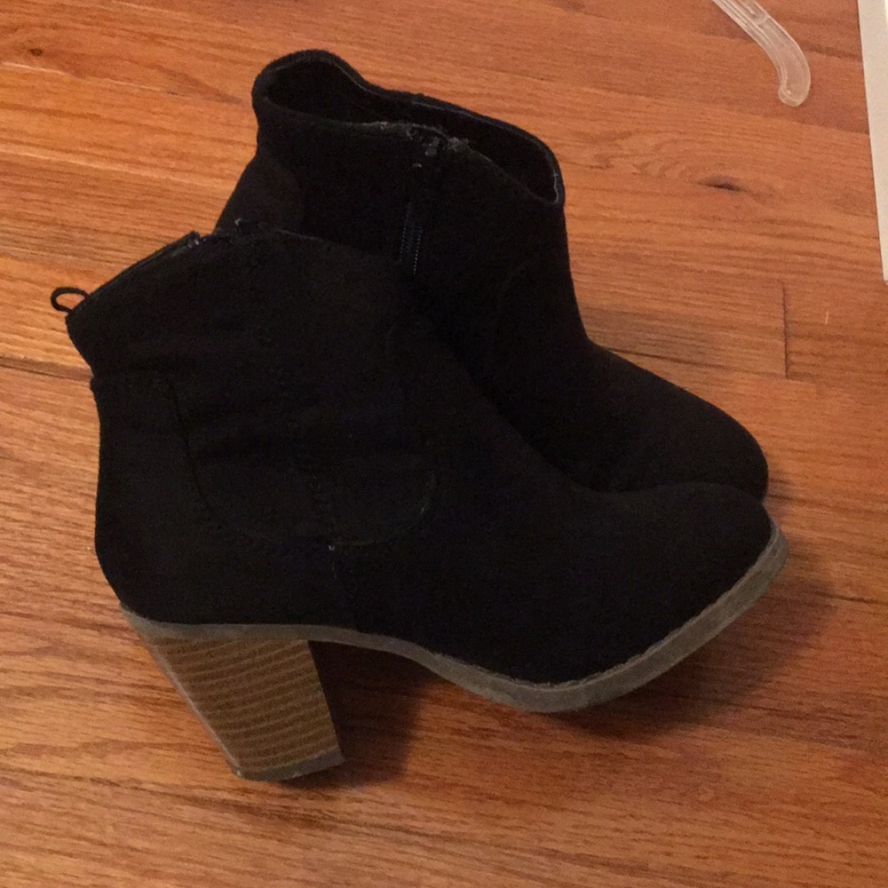 Black suede boots